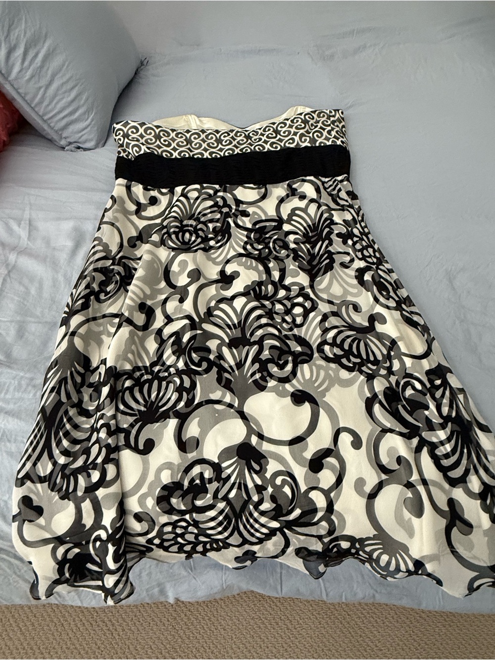 White House Black Market Black and White Floral-Print strapless dress